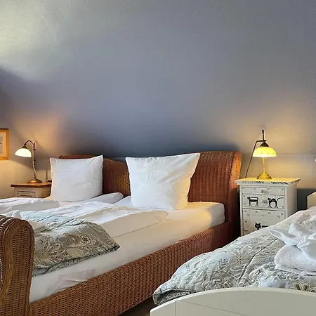 Haus An Der Mittelbruecke, Sandwall